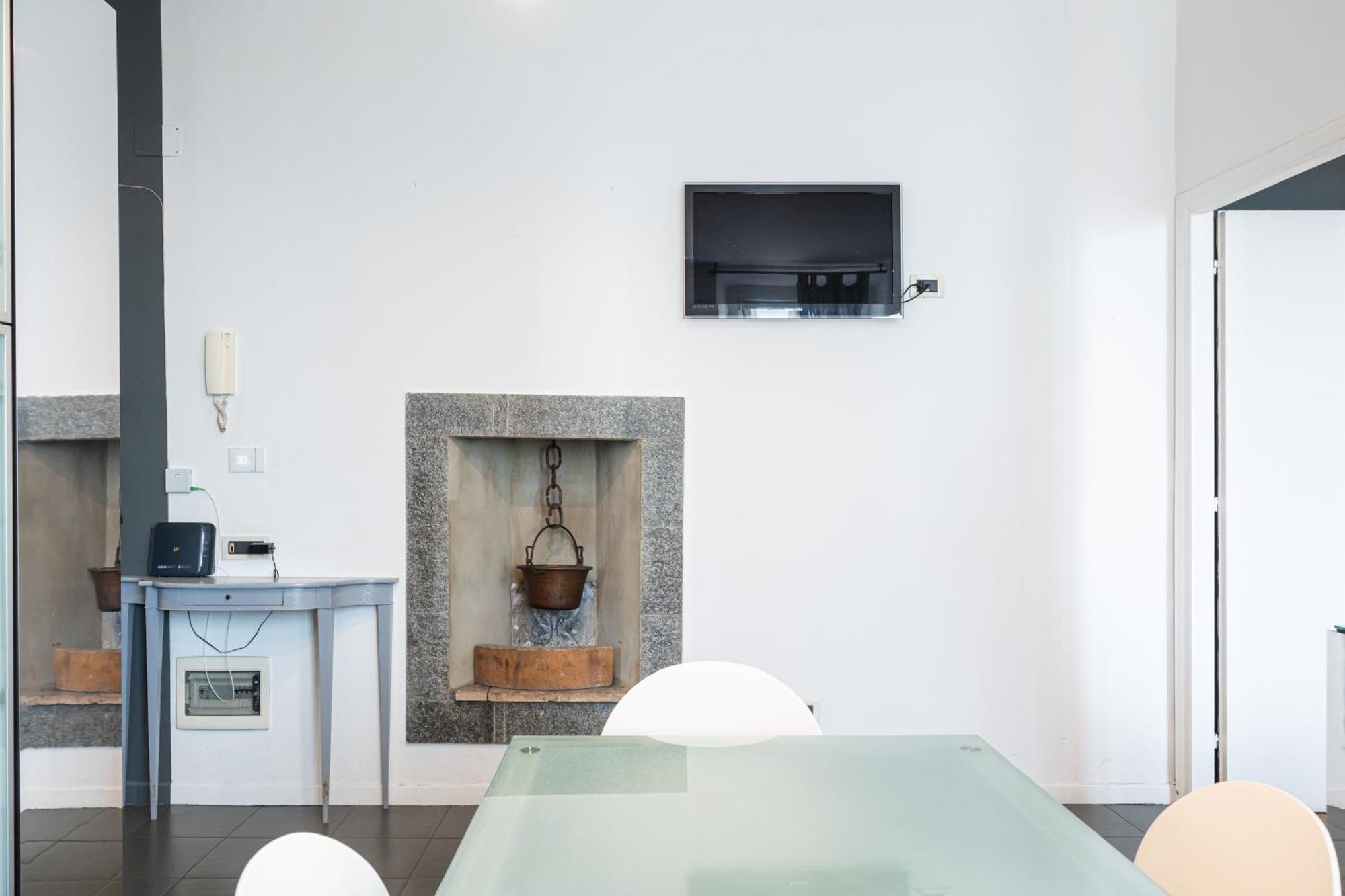 Spacious Onebedroom Navigli - Mirable Pm Milan Exterior photo